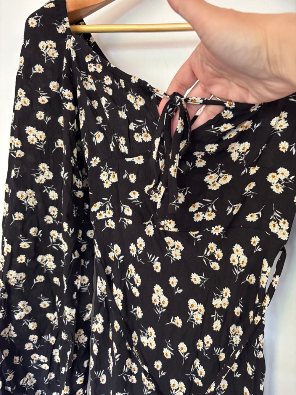 SNDYS Black Floral Maxi Dress Size 2 Daisy Billow Sleeve Milkmaid Dark Soft Girl - Picture 5 of 15